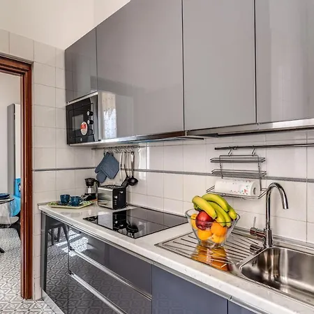 Rhome Colosseum 公寓